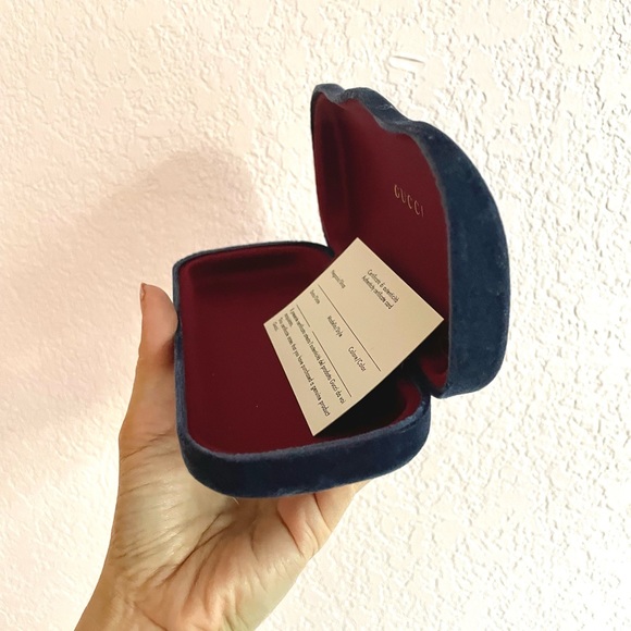 Gucci sunglasses case - Picture 2 of 4
